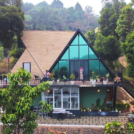 Bed and Breakfast Misty Hideout Kakkadampoyil Exteriér fotografie