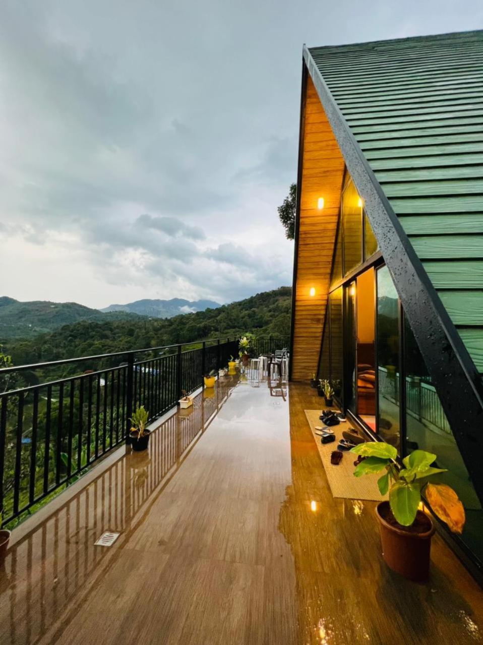 Bed and Breakfast Misty Hideout Kakkadampoyil Exteriér fotografie